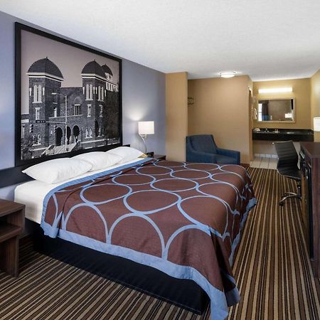 Super 8 by Wyndham Gadsden AL Hotel Eksteriør billede