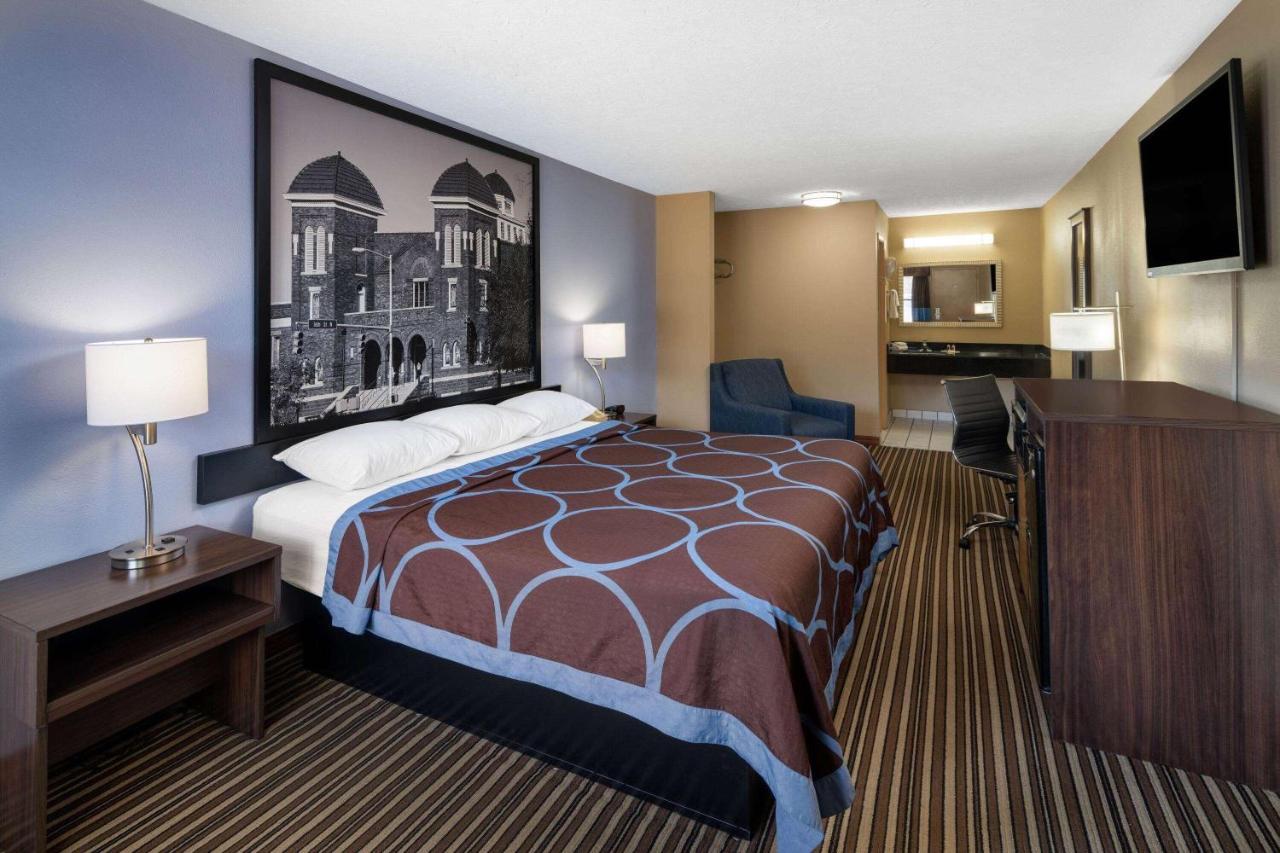 Super 8 by Wyndham Gadsden AL Hotel Eksteriør billede